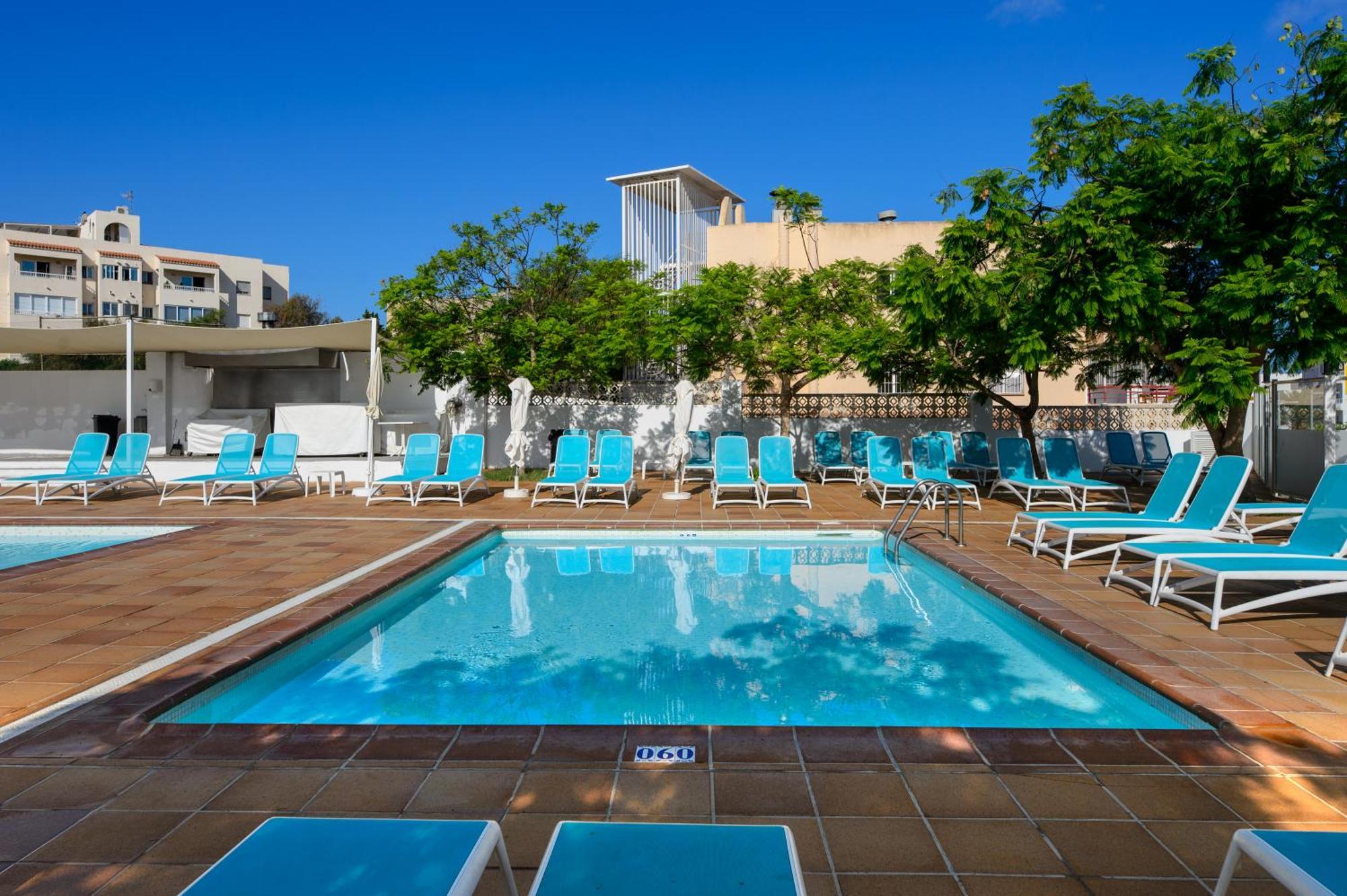 Hotel Vibra Riviera Сан-Антонио-Абад Экстерьер фото