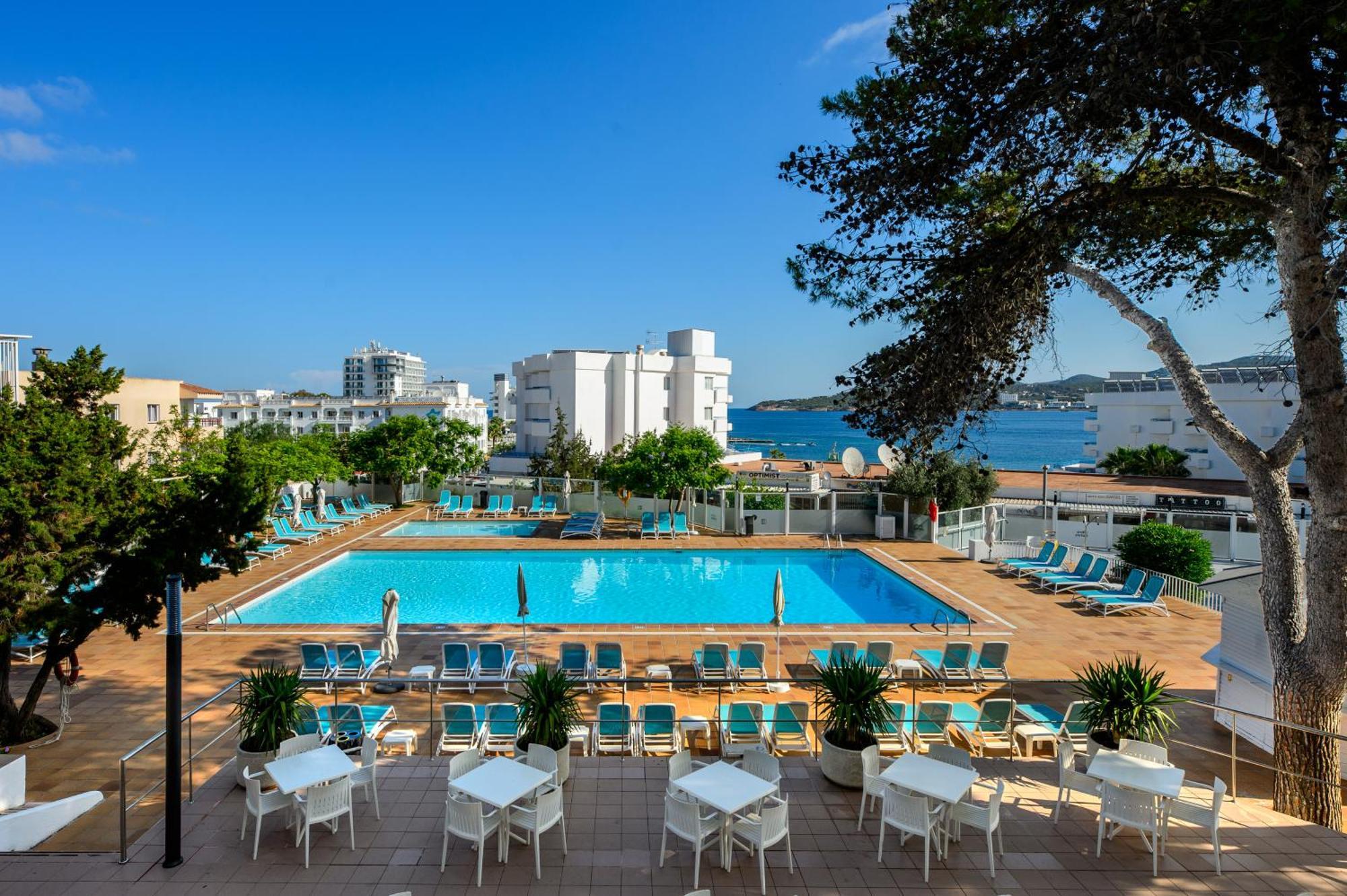 Hotel Vibra Riviera Сан-Антонио-Абад Экстерьер фото
