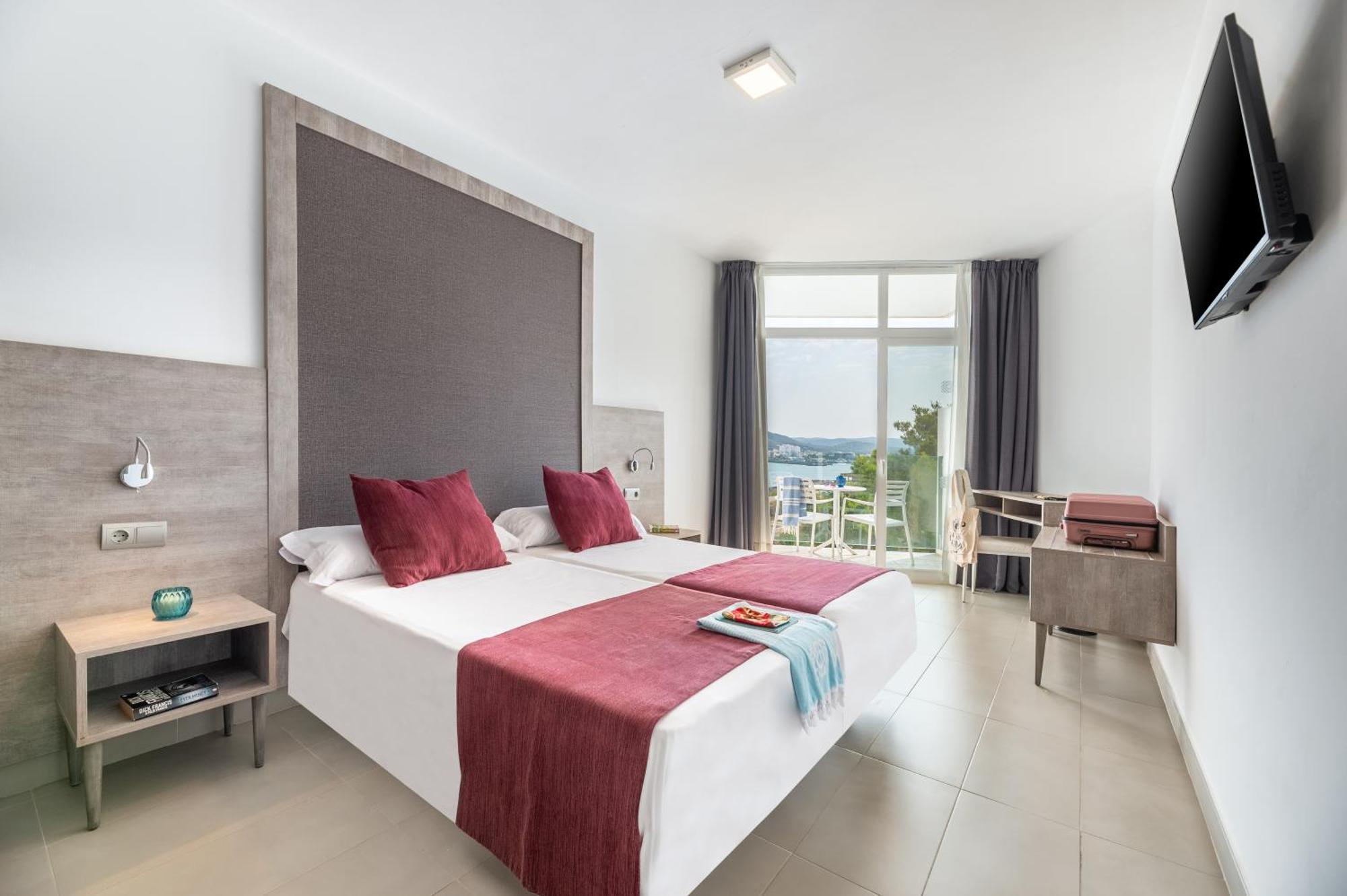Hotel Vibra Riviera Сан-Антонио-Абад Экстерьер фото