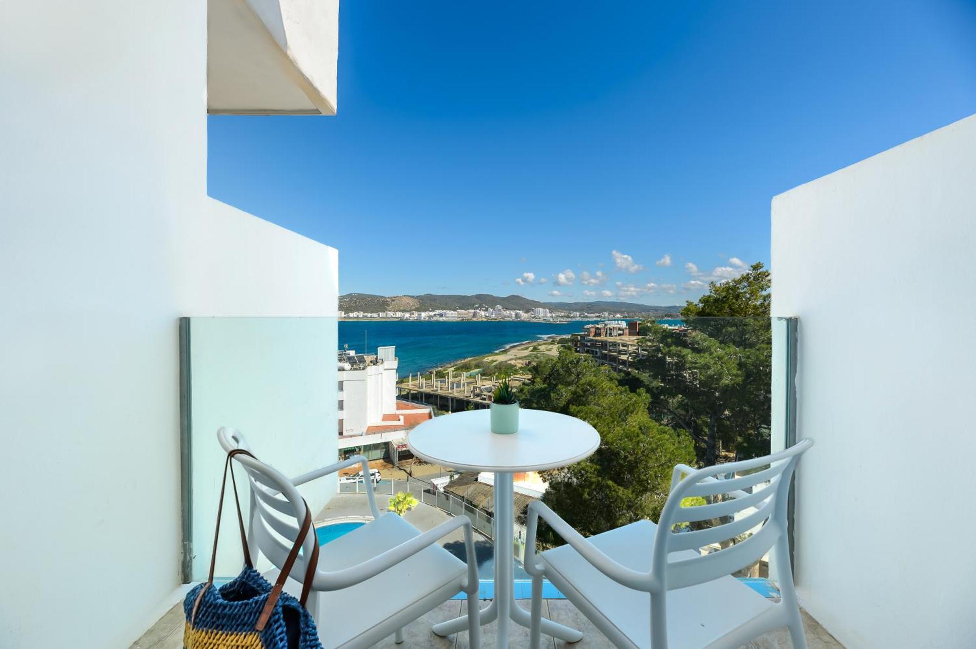 Hotel Vibra Riviera Сан-Антонио-Абад Экстерьер фото