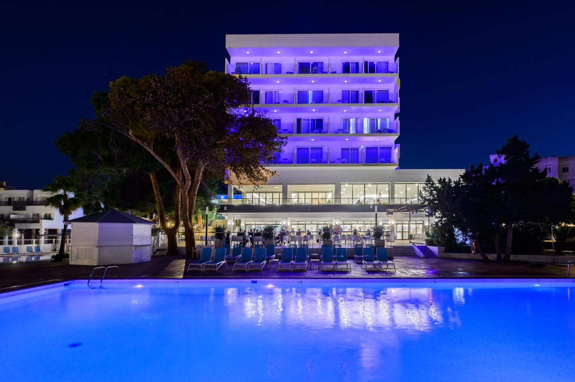 Hotel Vibra Riviera Сан-Антонио-Абад Экстерьер фото